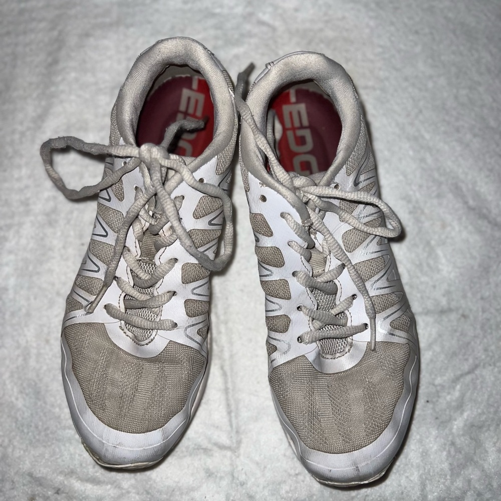 Varsity Edge Cheer Sneakers size 7.5